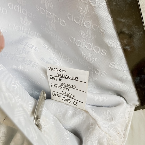 Adidas Sample Purse - Picture 5 of 7